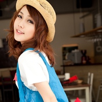 害怕安静_绝望伤感的非主流女生头像