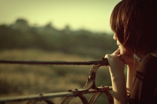 我不懂你的绝望_混乱伤感的意境QQ空间图片素材