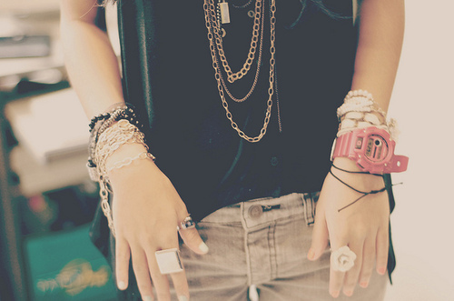 我的世界已经崩溃_哭泣伤感的非主流空间素材