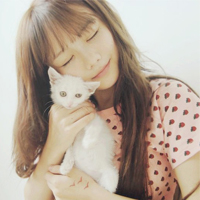 我假装的爱上你_唯美意境风格女生QQ头像