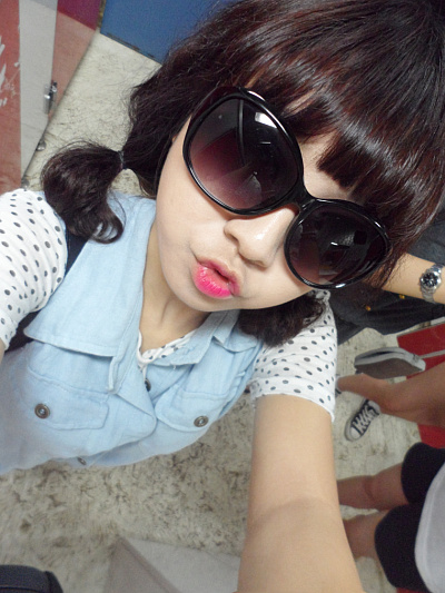 我隐藏最深的自己_甜美女生时尚QQ空间图片素材