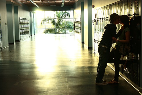 沉寂在阳光下的日子_文艺风格QQ空间唯美图片