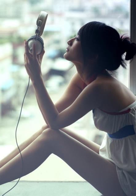 已经结束了的牵挂_性感女生意境QQ空间图片