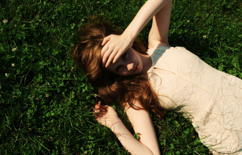 意境女生伤感QQ空间图片素材_习惯了放逐自己