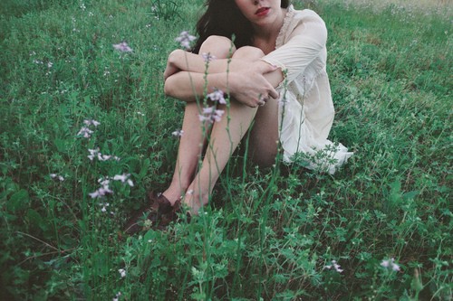 意境女生伤感QQ空间图片素材_习惯了放逐自己