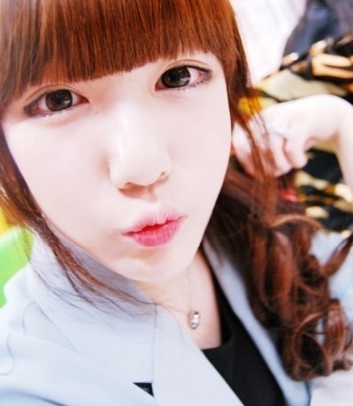 痛苦往往是因为希望破灭_非主流时尚女生QQ空间图片