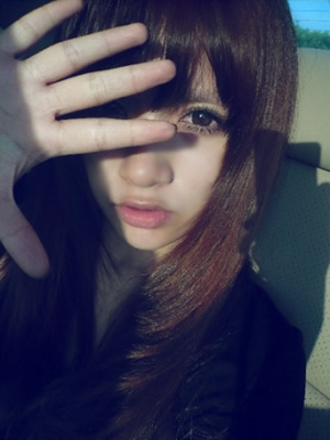 痛苦往往是因为希望破灭_非主流时尚女生QQ空间图片