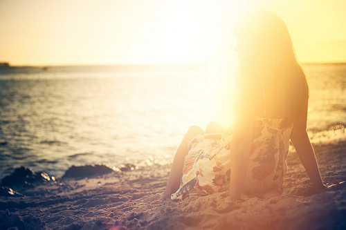 我只能仰视你的容颜_欧美风格阳光女生QQ空间图片素材