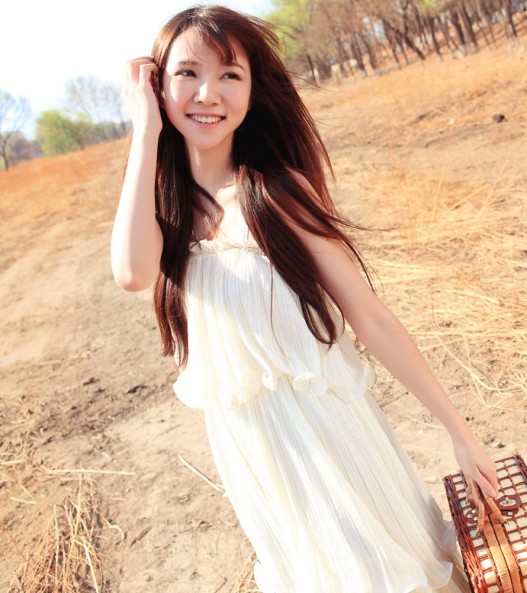 我努力地让自己忘记_好看个性女生QQ空间图片