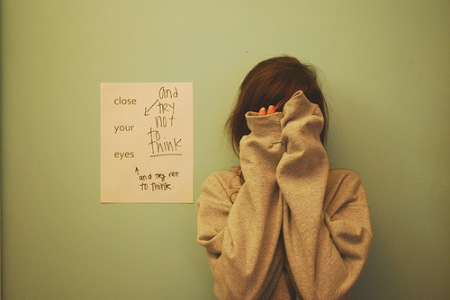 冰释前嫌的微笑_非主流意境女生QQ空间图片