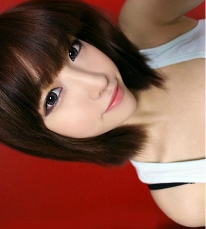 世界上有太多的悲哀_个性温柔的可爱女生QQ空间图片