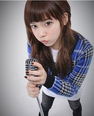 爱情有时是一种习惯_善良个性QQ空间美女意境图片