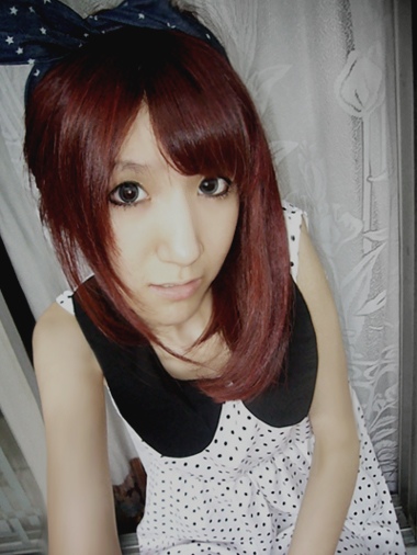 感情不是忧郁的_非主流善良自拍女生QQ空间图片