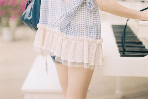 我只是不会表露我的热情_非主流意境QQ空间图片素材