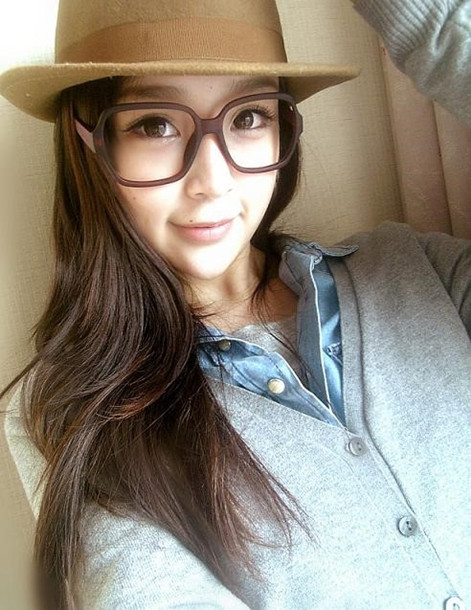 以为可以爱得更单纯_唯美自拍女生QQ空间图片素材