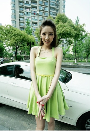 放飞的鸟消失在尽头_非主流唯美女生QQ空间图片