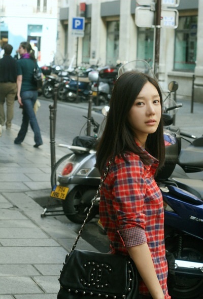 爱情是一个交心的过程_超唯美气质女生QQ空间图片