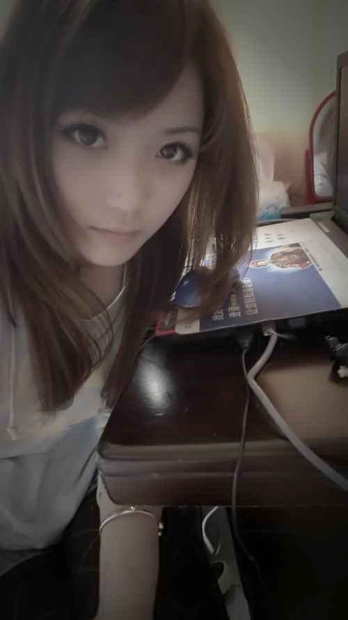 离开我就别安慰我_个性要强的时尚女生QQ空间图片