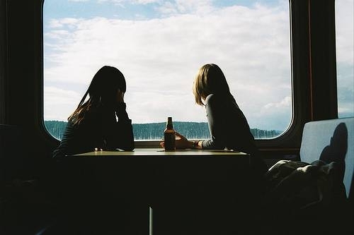 时尚潮人的欧美风格空间素材_虚伪的面具