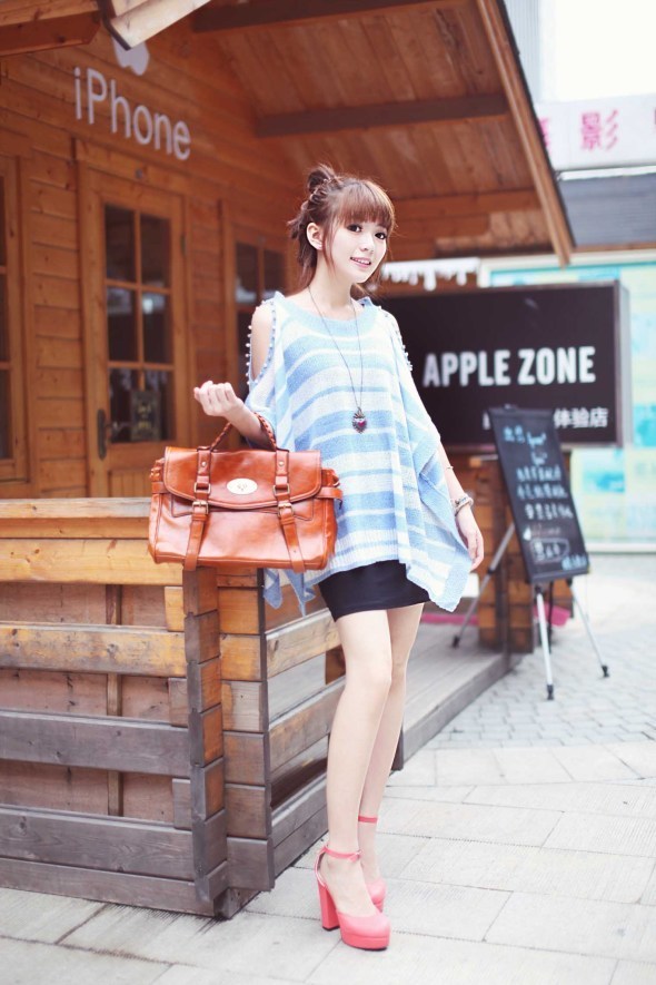 思念就跟爱情一样_可爱的浪漫女生QQ空间图片