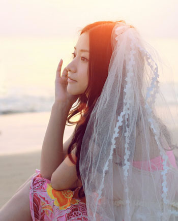 清纯唯美漂亮的女生图片_感情已经回不去了