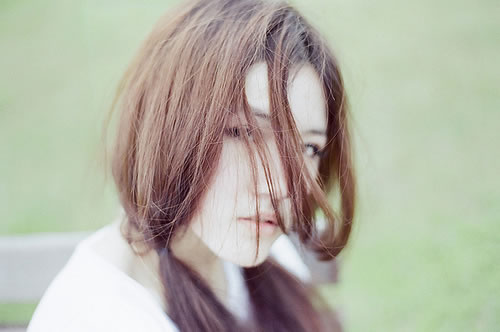 清纯唯美漂亮的女生图片_感情已经回不去了