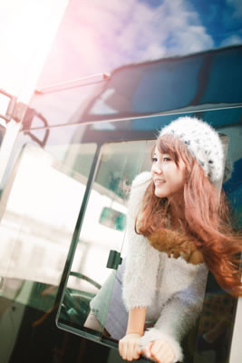 清纯唯美漂亮的女生图片_感情已经回不去了