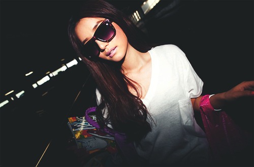 很多东西只是不舍_潮流唯美的QQ空间图片素材