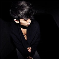 颓废憔悴男生头像