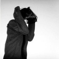 颓废憔悴男生头像