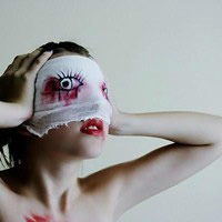 微信重口味头像 让我放纵一下自己的感情