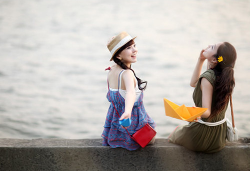 默哀，三秒钟，敬礼思密达