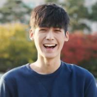 小清新男生微信头像 若难以放进手里何不将她放进心里