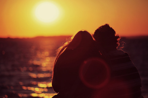 黄昏情侣图片素材