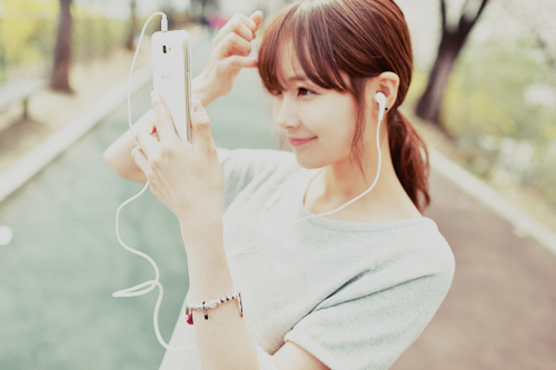 乐观向上的女生图片2014