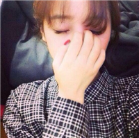 2022很潮的女生头像 你身边人潮人海