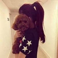 最新好看的女生微博头像 人潮拥挤再也不会不期而遇