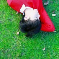 小清新文艺男生微信头像大全 灯火怎敢期望比太阳明亮