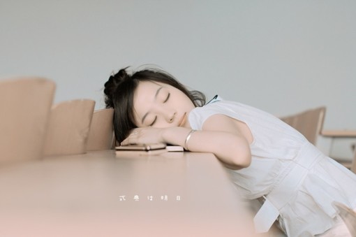 如果就这样爱下去_时尚个性非主流女生QQ空间图片