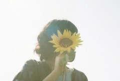 意境伤感的非主流女生QQ空间图片素材