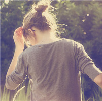 剪不断的心被层层茧包裹_意境伤感的唯美QQ空间女生图片