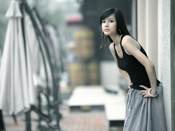 我总是在逃离爱情_不愿记忆的唯美女生QQ空间图片