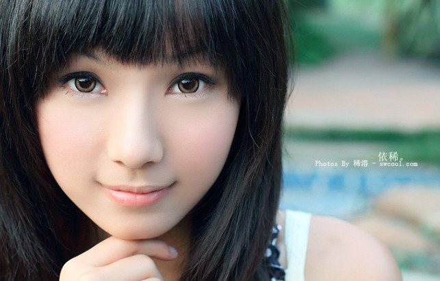 现在拼了命的忘。