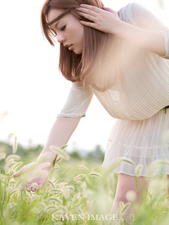 唯美女生小窝素材 240×320