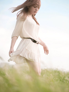 唯美女生小窝素材 240×320