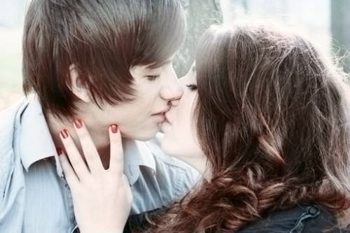 甜蜜幸福的情侣图片