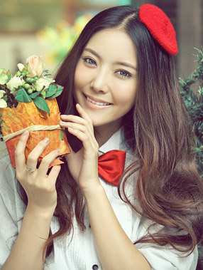 点击图片可在新窗口打开 空间图片素材