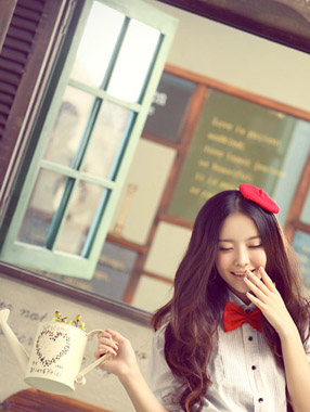 点击图片可在新窗口打开 空间图片素材