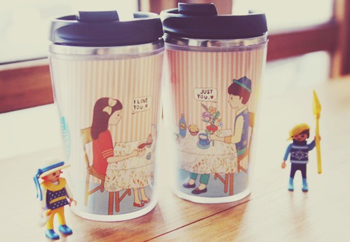 冷漠的眼睛找不到温柔的线索_悠闲宁静的非主流可爱意境QQ空间装扮素材