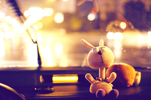 希望的人生总和现实有些差距_遐想思念的非主流QQ空间图片素材